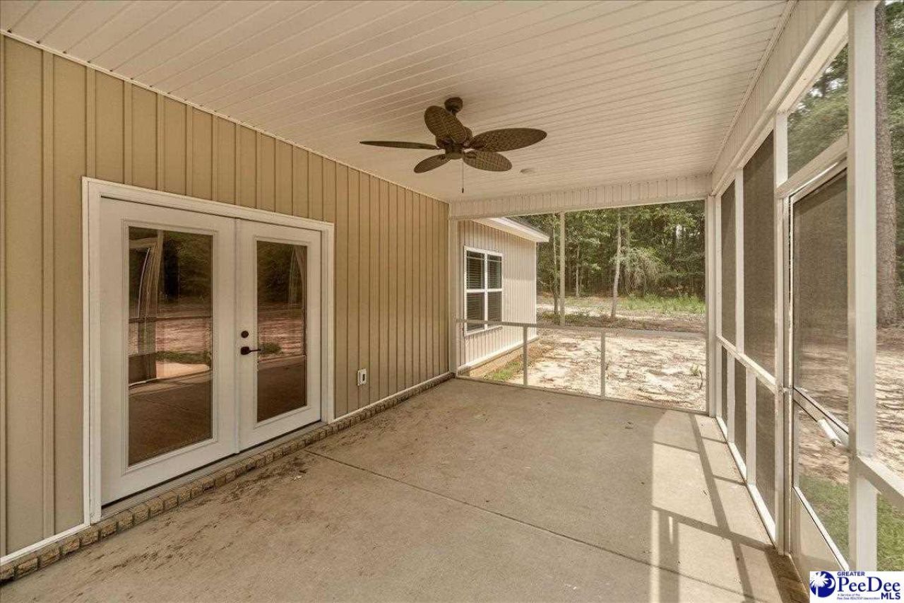 89 Kings Rd Photo 43