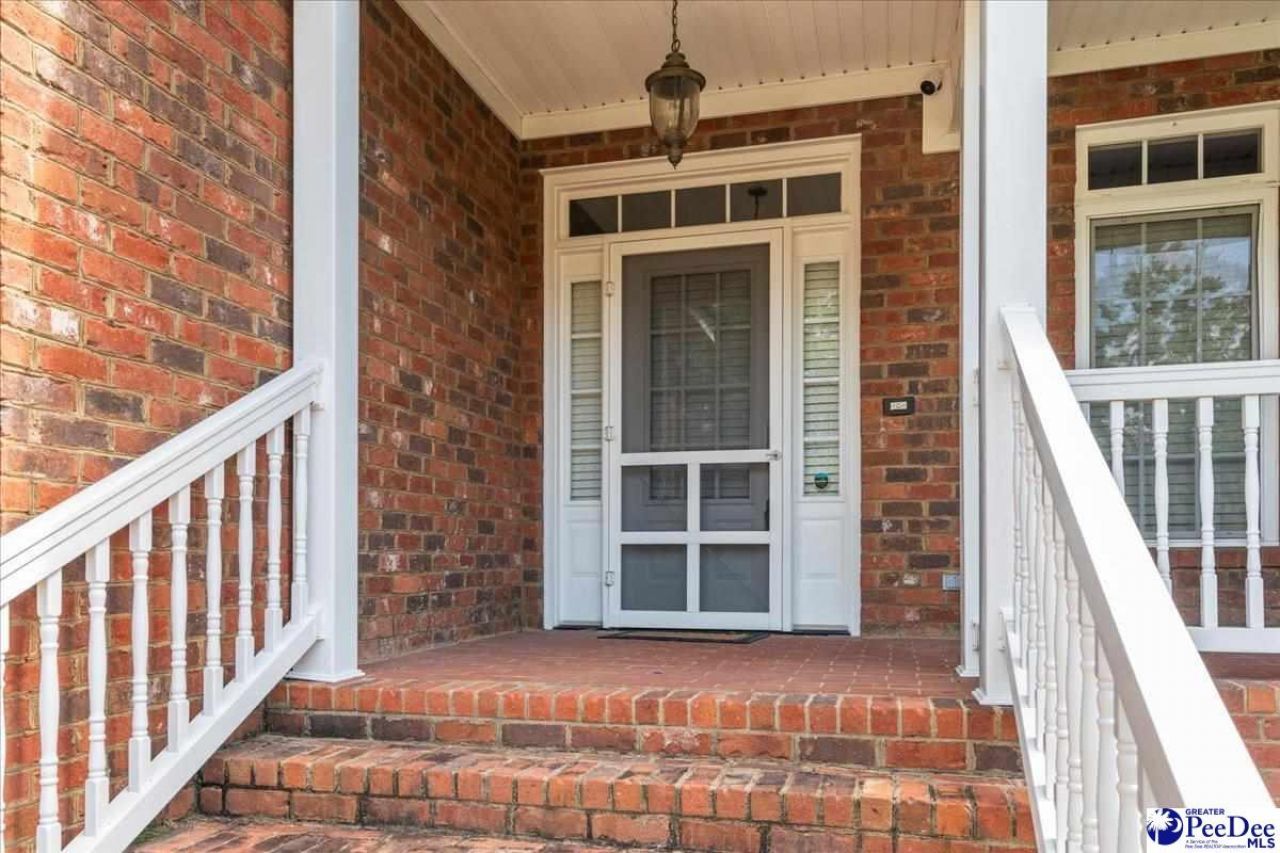 2028 Damon Dr Photo 3