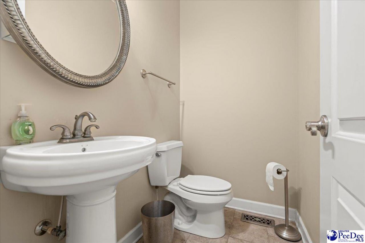 2028 Damon Dr Photo 40