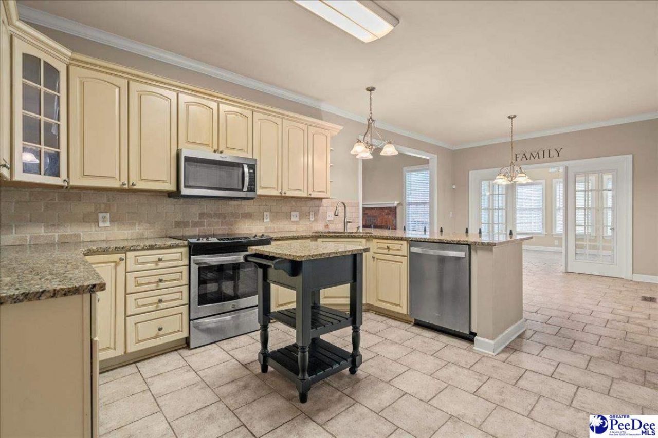 2028 Damon Dr Photo 9