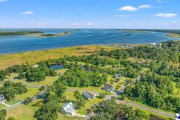 3680 S Island Rd photo 4