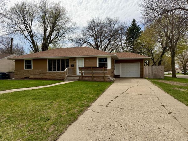 1123 Elmhurst Avenue, Luverne, MN 56156