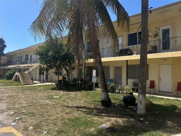 70 NW 77th St, Unit 11, Miami, FL 33150