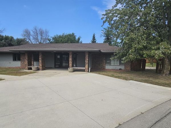101 kelly's court, Forest City, IA 50436
