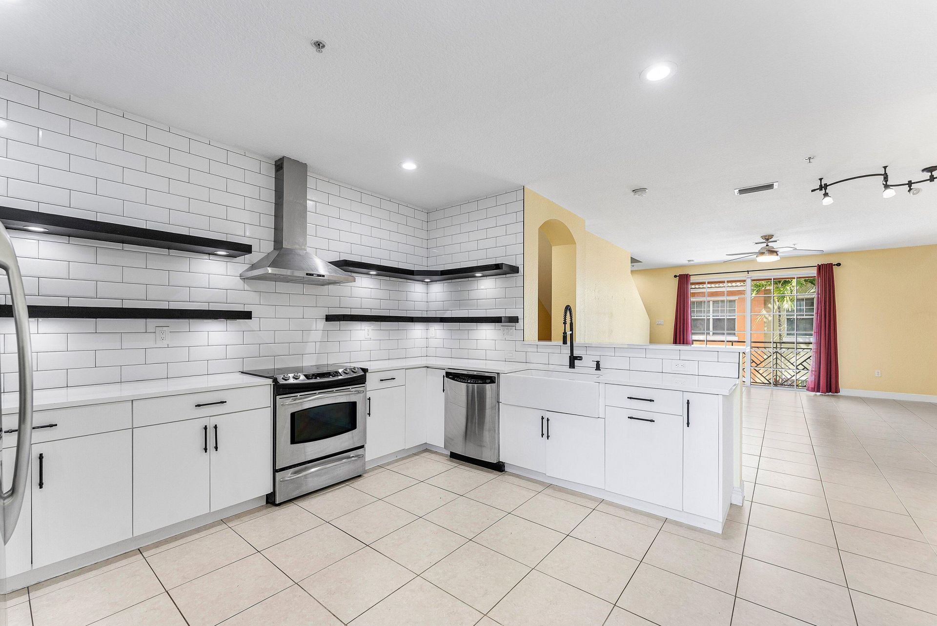 219 N L Street, Unit 107, Lake Worth Beach, FL 33460 Photo