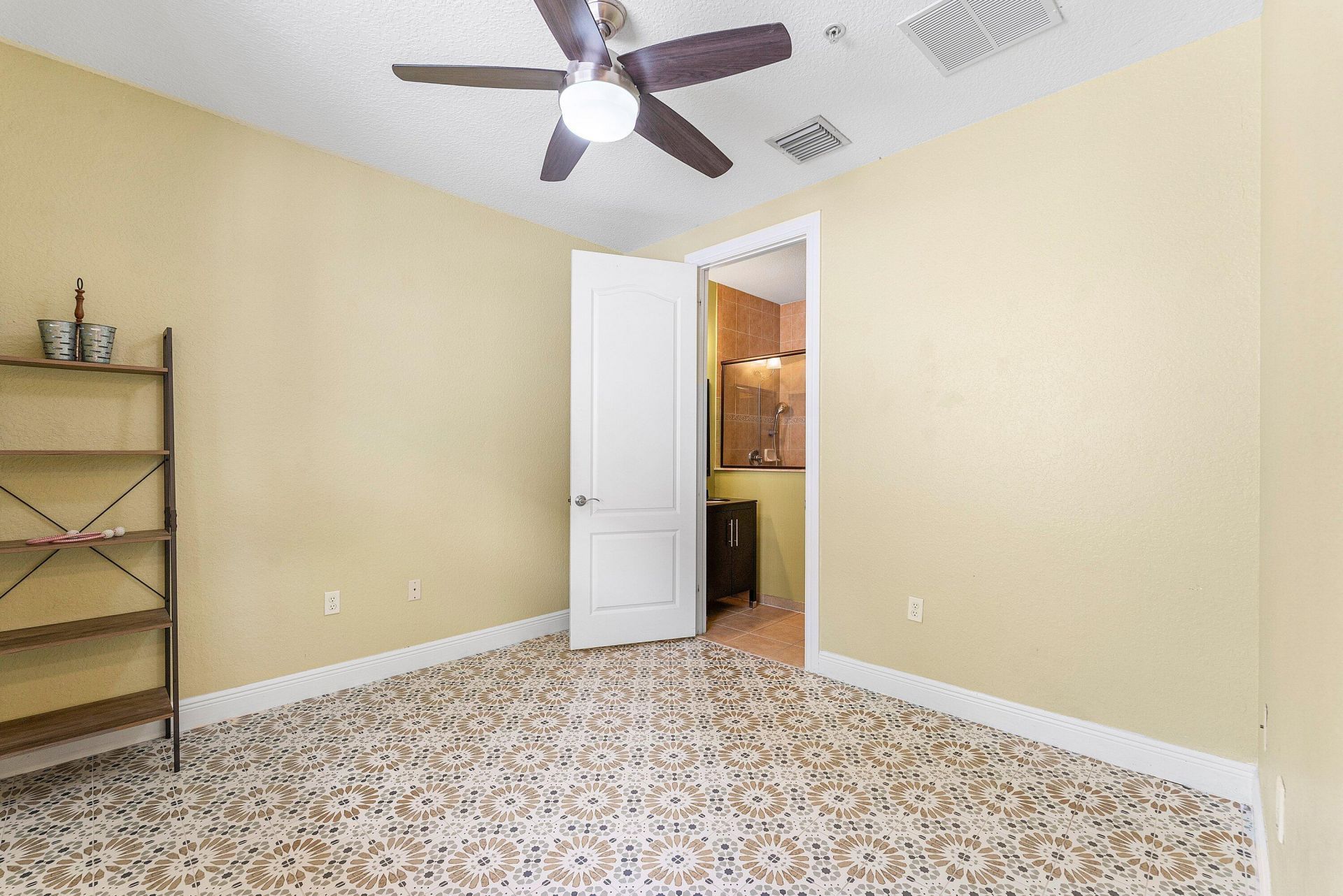 219 N L Street, Unit 107, Lake Worth Beach, FL 33460 Photo