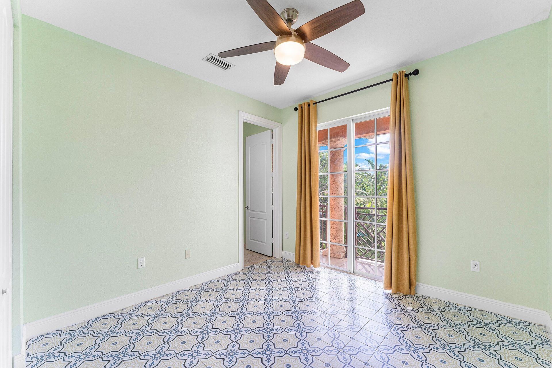 219 N L Street, Unit 107, Lake Worth Beach, FL 33460 Photo