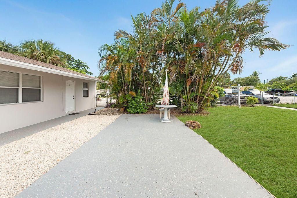 1883 Smith Drive, North Palm Beach, FL 33408 Photo