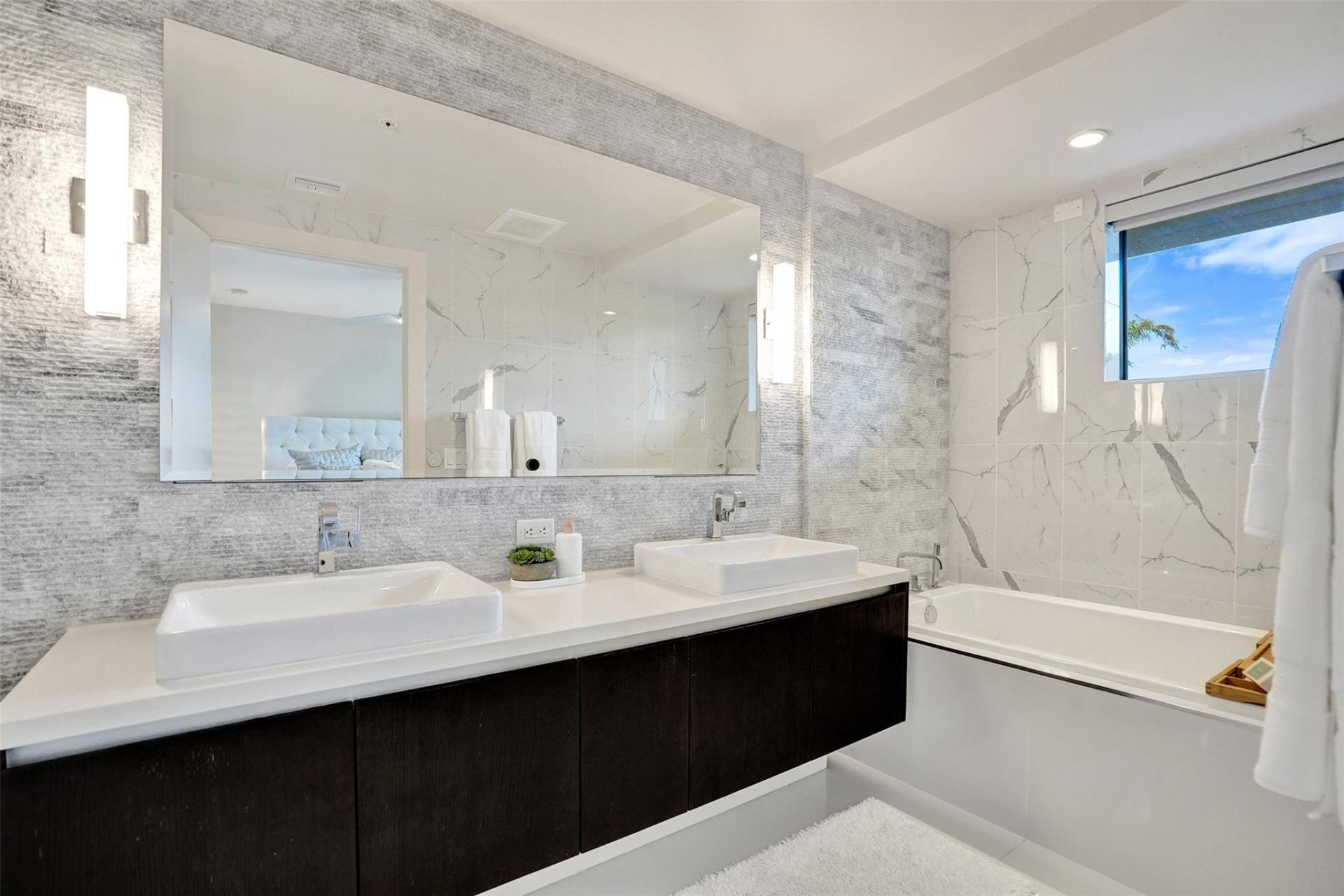 3030 N Ocean Boulevard, Unit S104, Fort Lauderdale, FL 33308 Photo