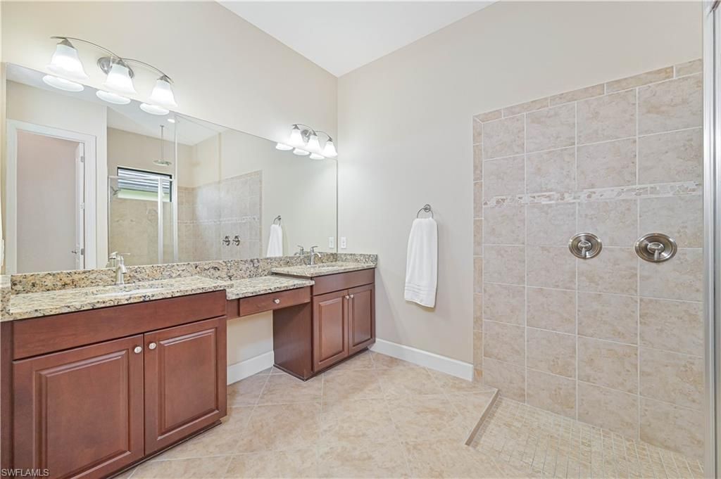 17283 Walnut Run Dr, Alva, FL 33920 Photo