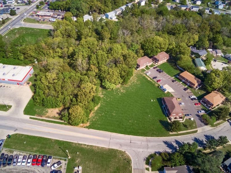 2210 October Ridge Drive, Columbus, OH 43223 Photo 2