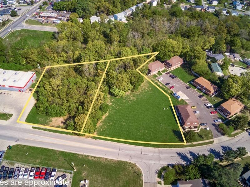 2210 October Ridge Drive, Columbus, OH 43223 Photo 3