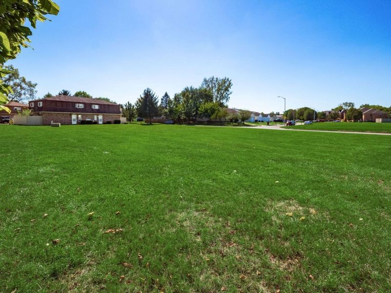 2210 October Ridge Drive, Columbus, OH 43223 Photo 5