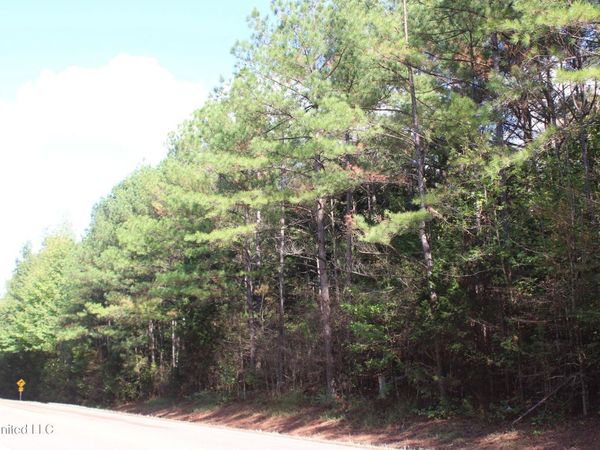5 Old Byhalia Road, Byhalia, MS 38611