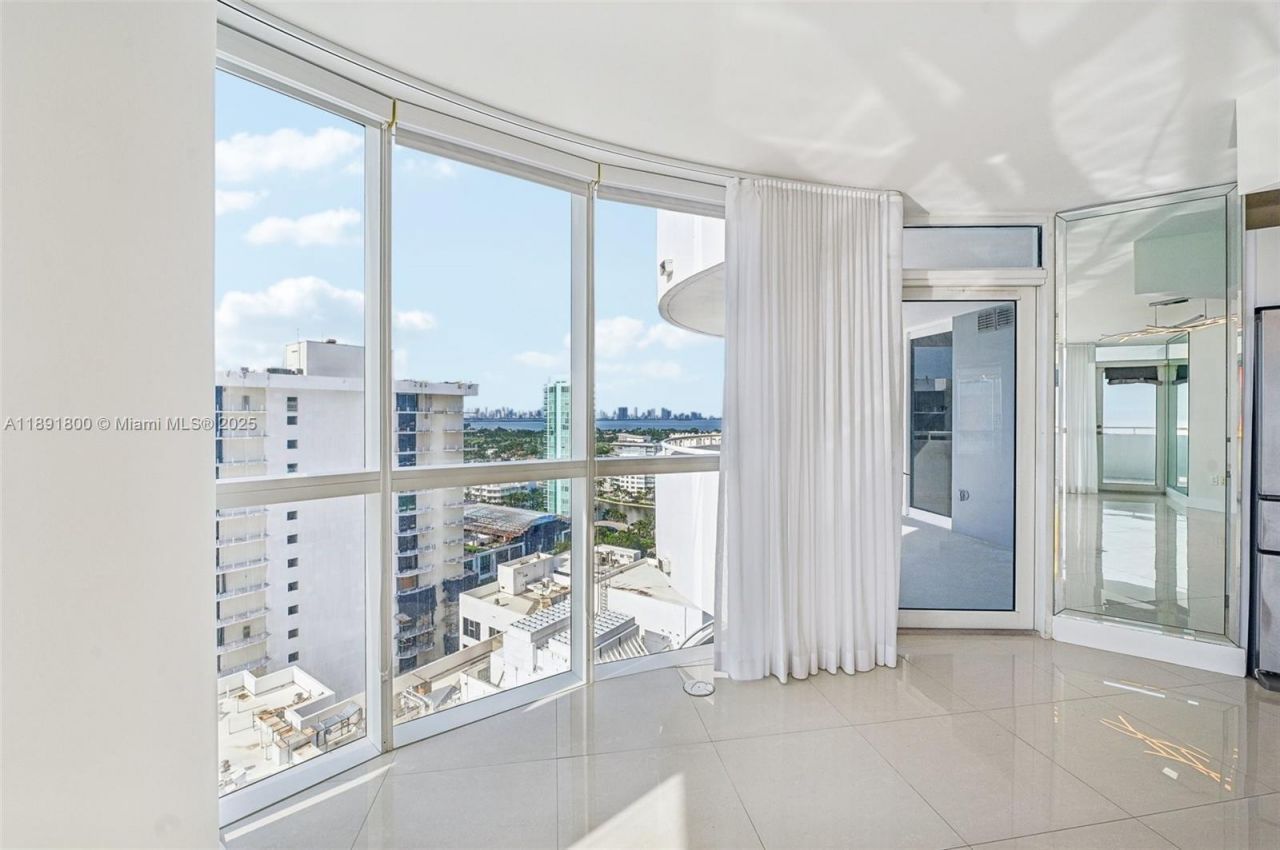 6301 Collins Ave, Unit 2203, Miami Beach, FL 33141 Photo