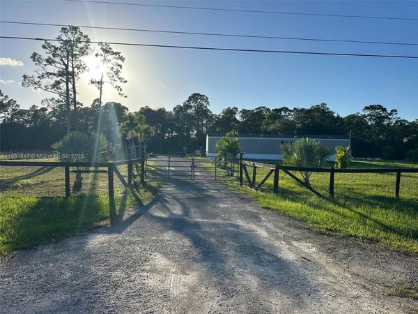 3850 Pioneer 10St, Clewiston, FL 33440