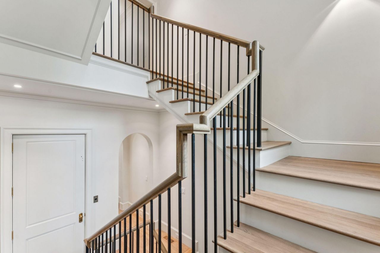 4 Trapman Street Photo 24