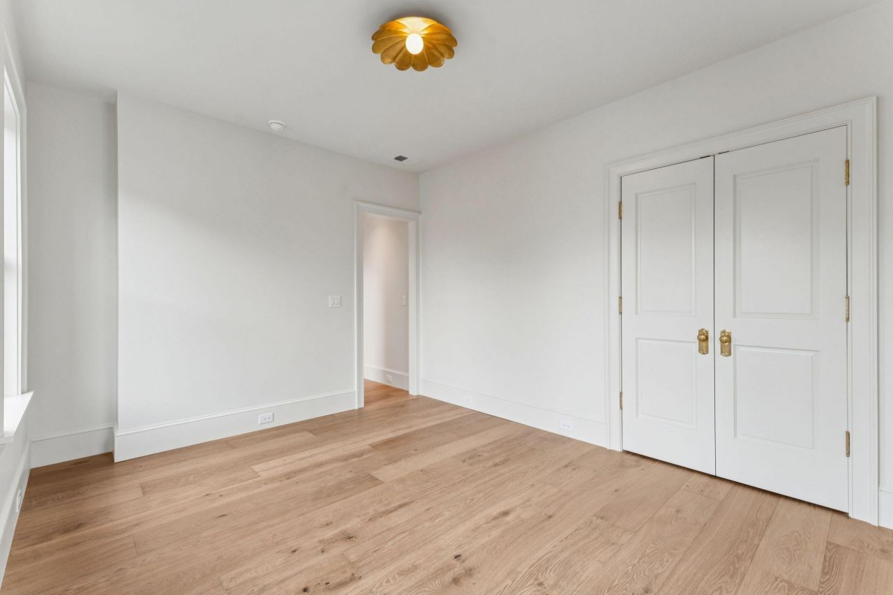 4 Trapman Street Photo 37