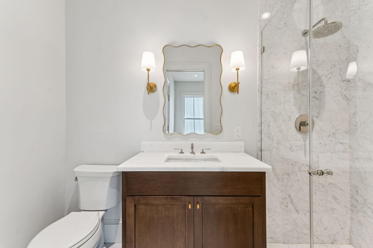 4 Trapman Street Photo 42