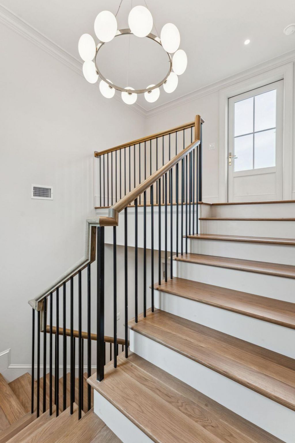 4 Trapman Street Photo 43