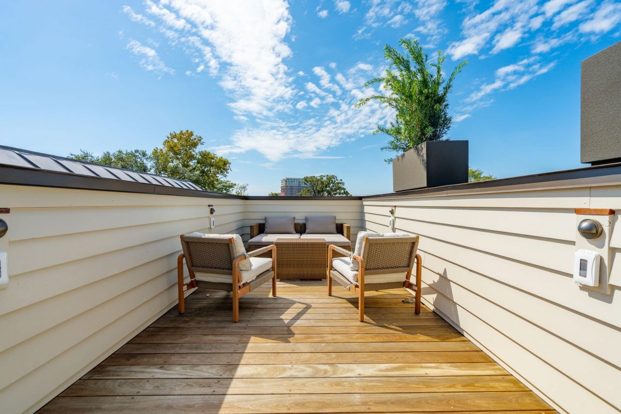 4 Trapman Street Photo 45