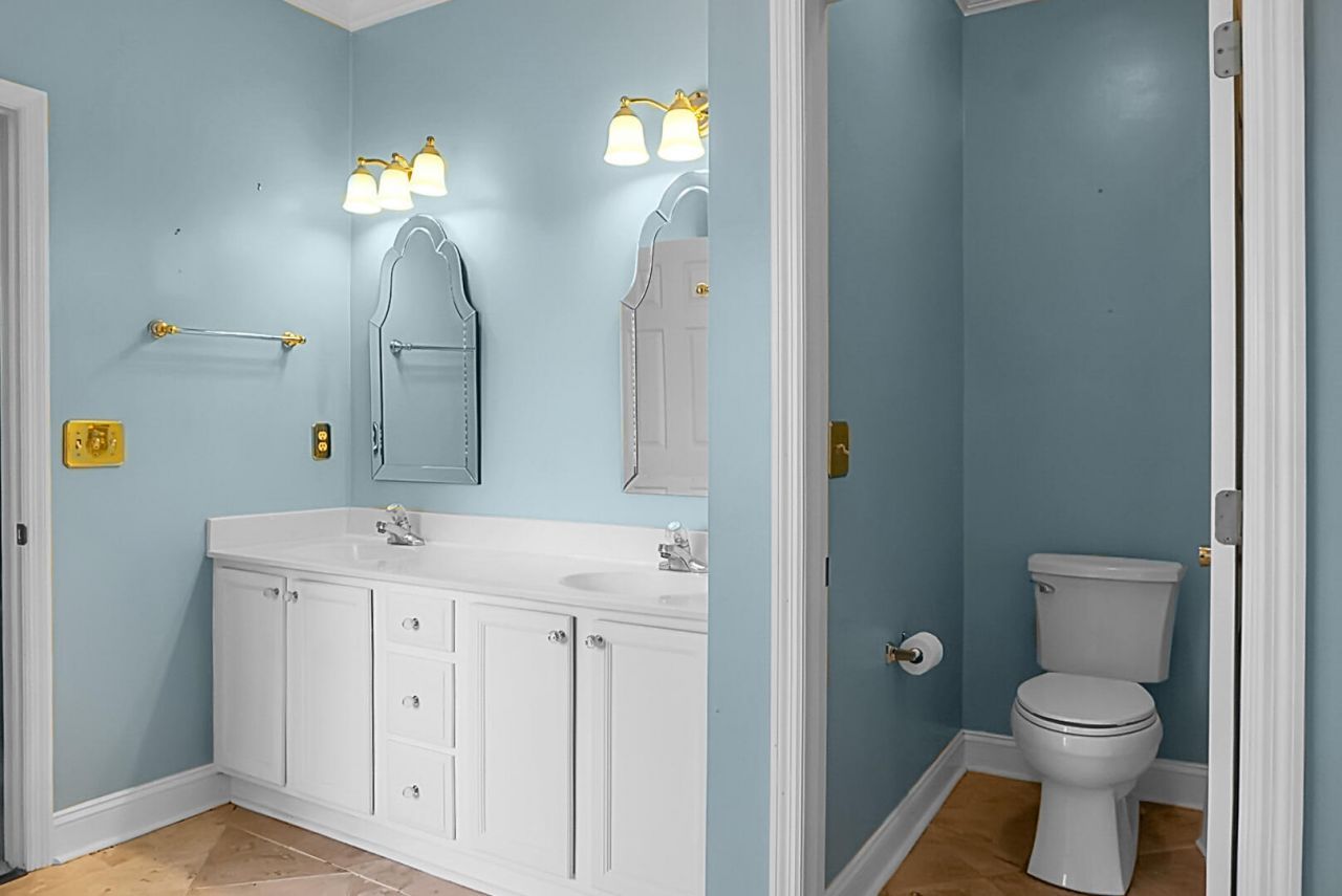 5360 Greggs Landing Photo 15