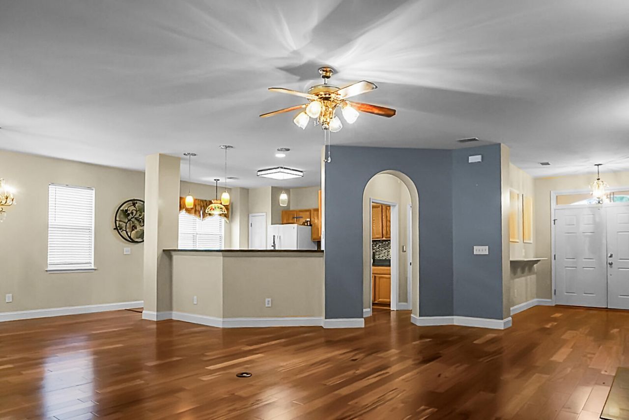 5360 Greggs Landing Photo 9