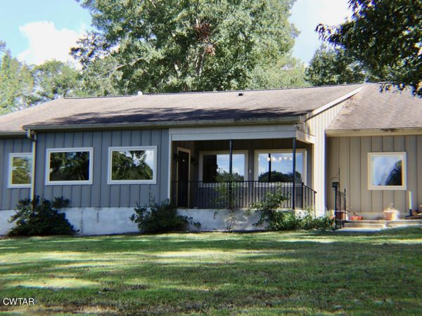 935 Lakeview Drive, Collierville, TN 38017