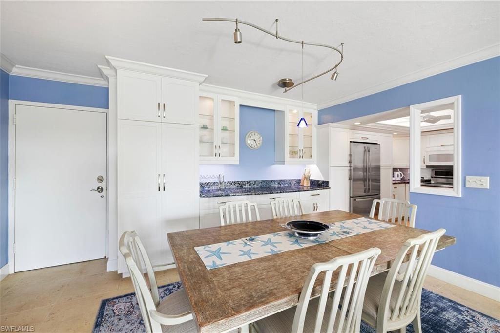 1977 Gulf Shore Blvd N, Unit 504, Naples, FL 34102 Photo