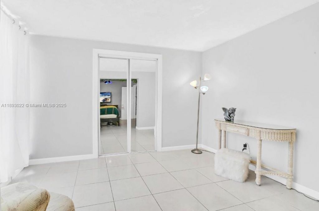 822 Avenida Hermosa, West Palm Beach, FL 33405 Photo