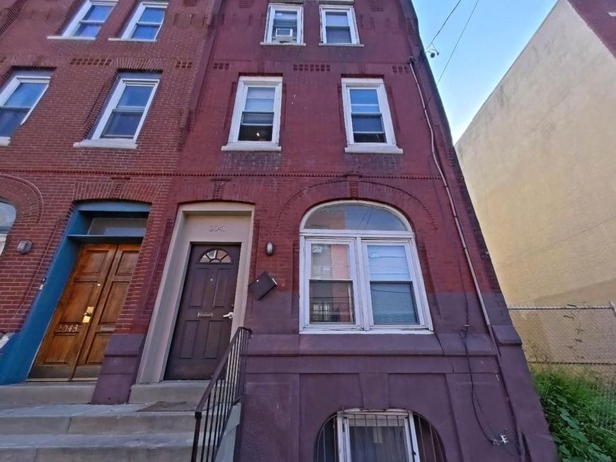2041 N 15th Street, Philadelphia, PA 19121 Main Photo