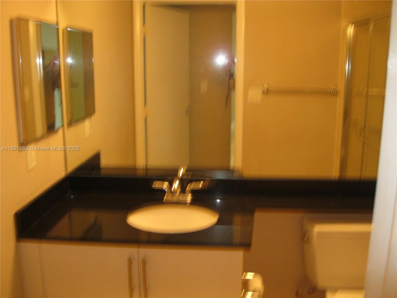 31 SE 5 St, Unit 1210, Miami, FL 33131 Photo
