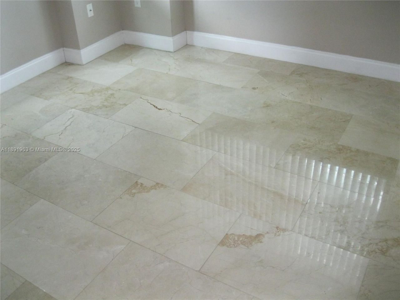 31 SE 5 St, Unit 1210, Miami, FL 33131 Photo