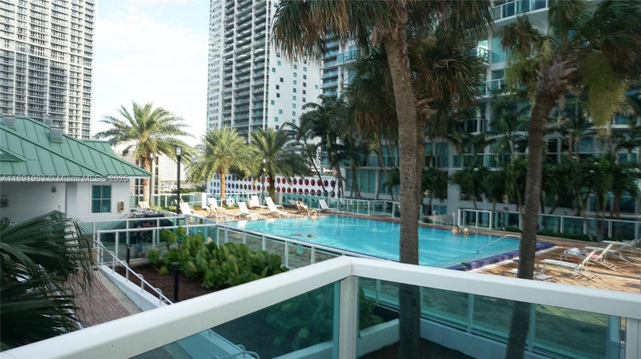 31 SE 5 St, Unit 1210, Miami, FL 33131 Photo