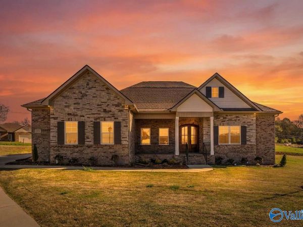 109 Sickle Mower Circle, New Market, AL 35761