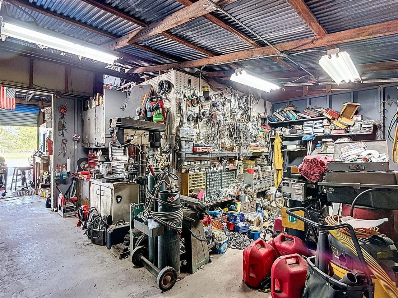 16924 Shady Hills Road, Spring Hill, FL 34610 Photo