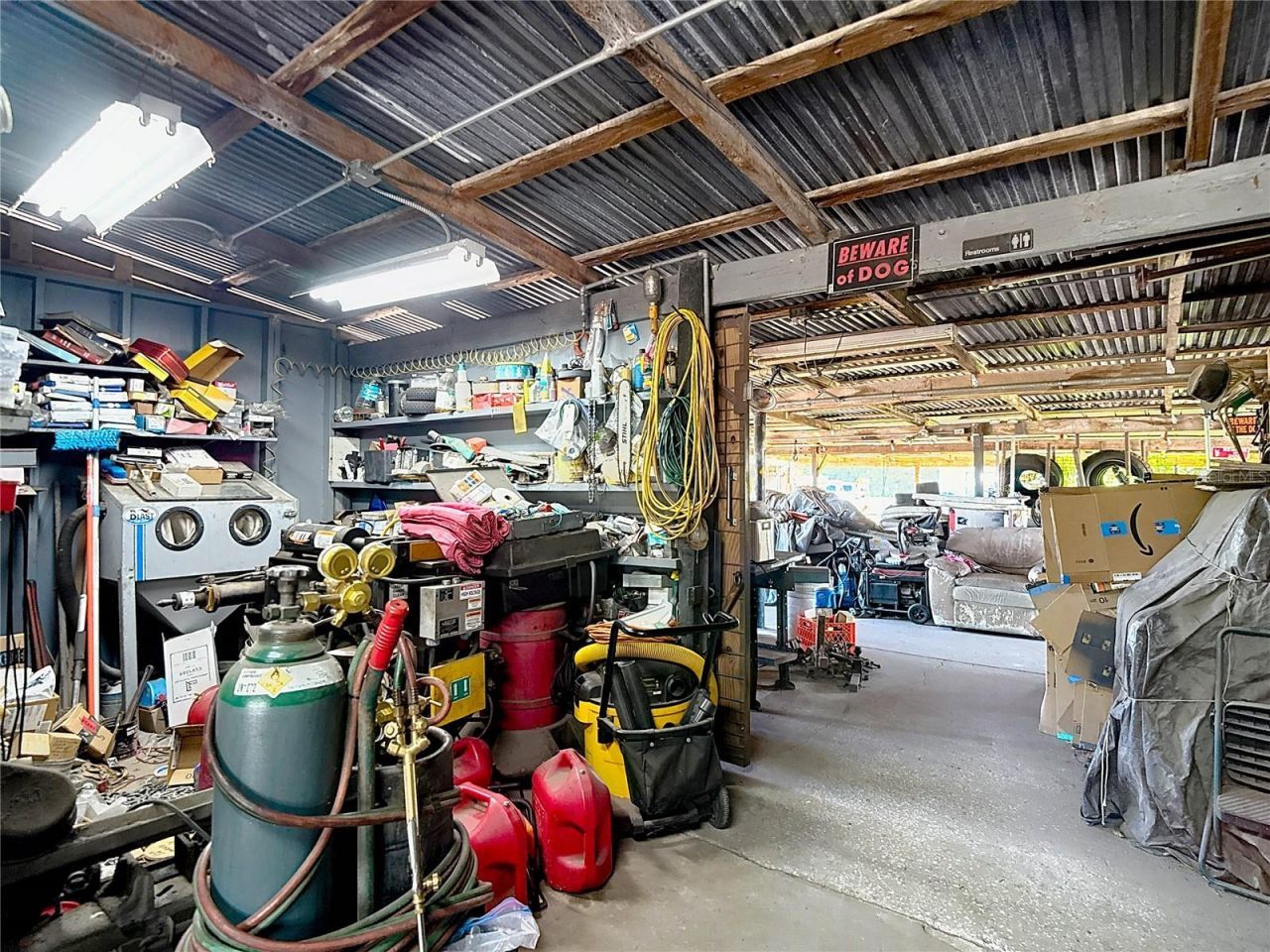 16924 Shady Hills Road, Spring Hill, FL 34610 Photo