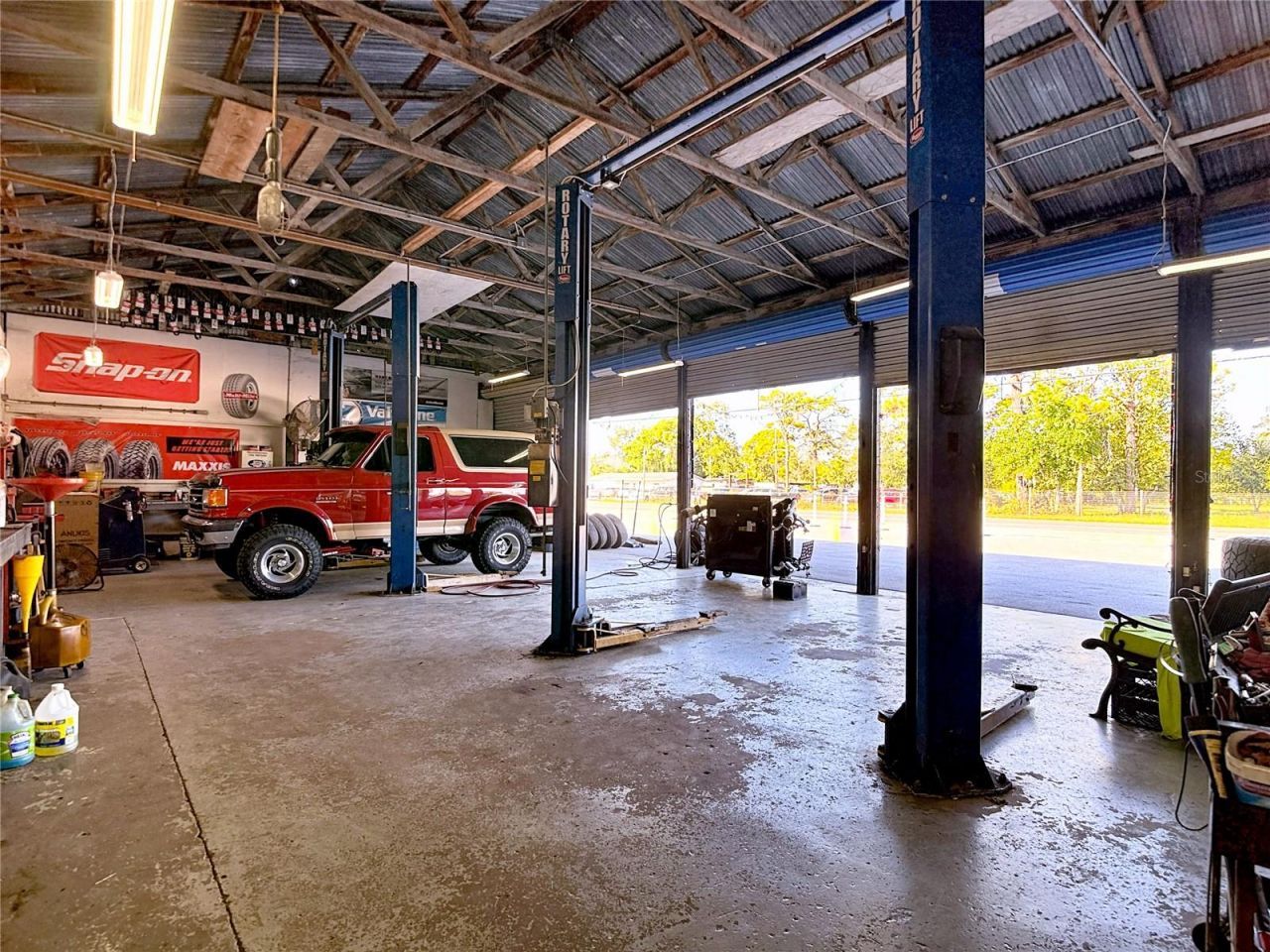 16924 Shady Hills Road, Spring Hill, FL 34610 Photo