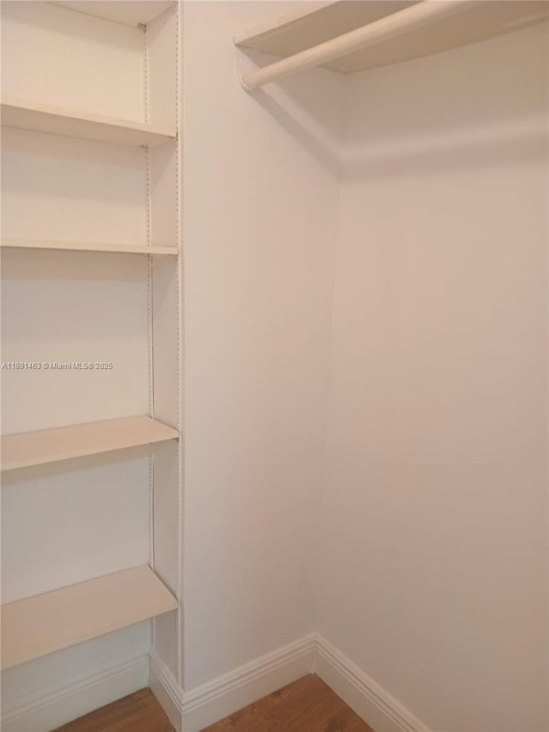 20400 W Country Club Dr, Unit 209, Aventura, FL 33180 Photo