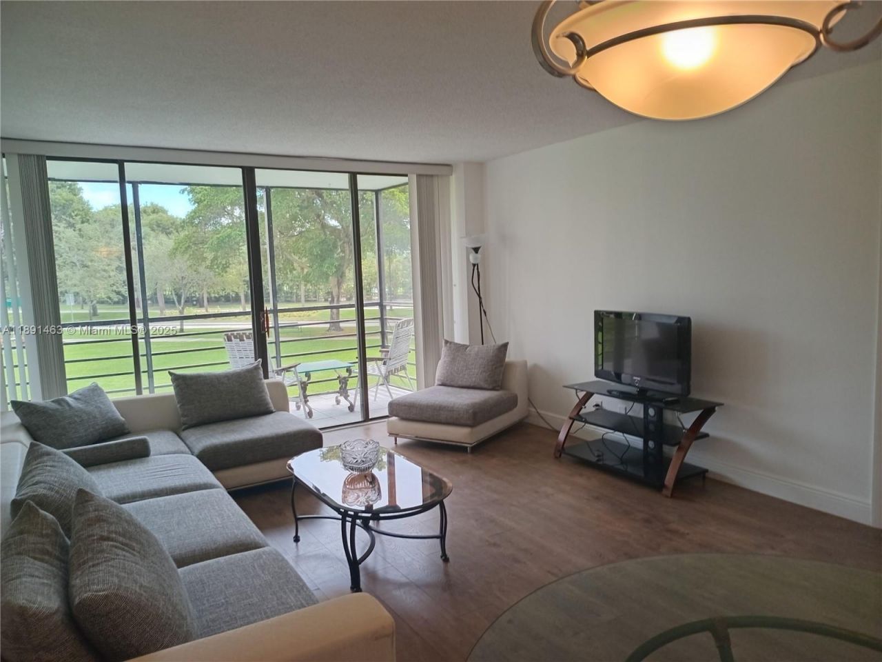 20400 W Country Club Dr, Unit 209, Aventura, FL 33180 Photo