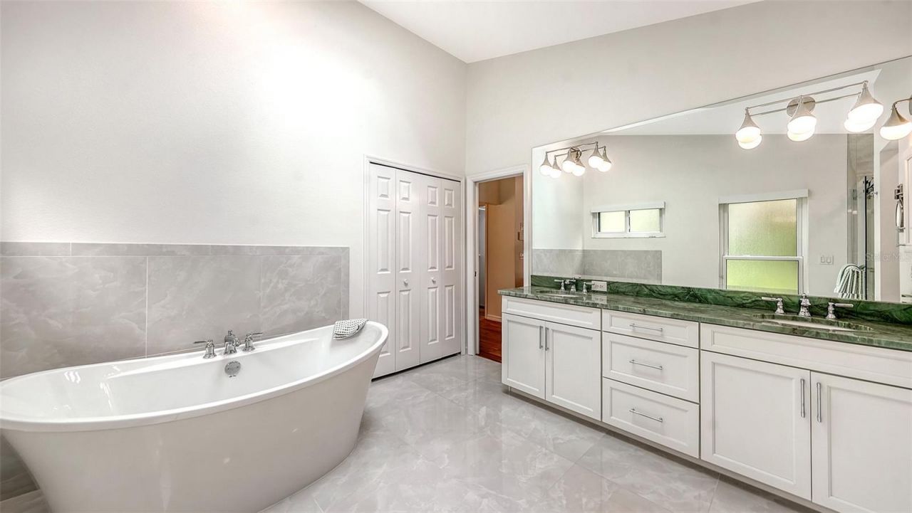 1529 Oak Way, Sarasota, FL 34232 Photo