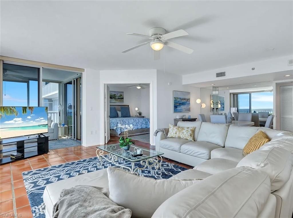 6361 Pelican Bay Blvd, Unit 904, Naples, FL 34108 Photo