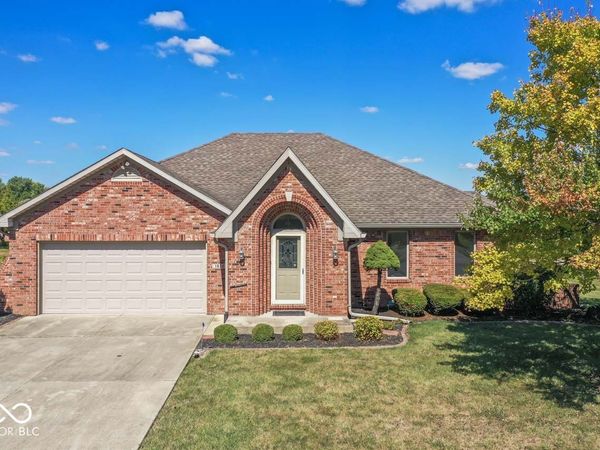 1030 Woodridge, Unit 52, Brownsburg, IN 46112