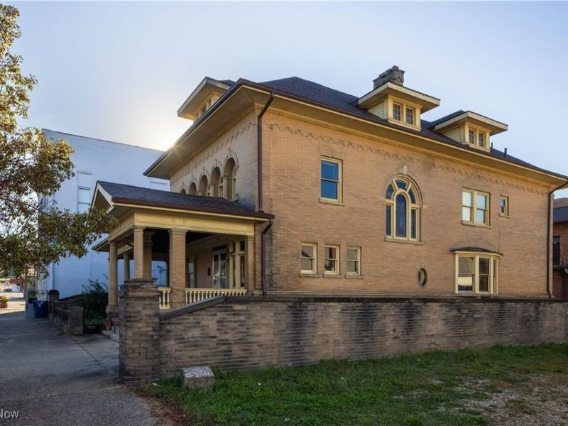 16 E Broadway Street, Wellston, OH 45692 Photo 3