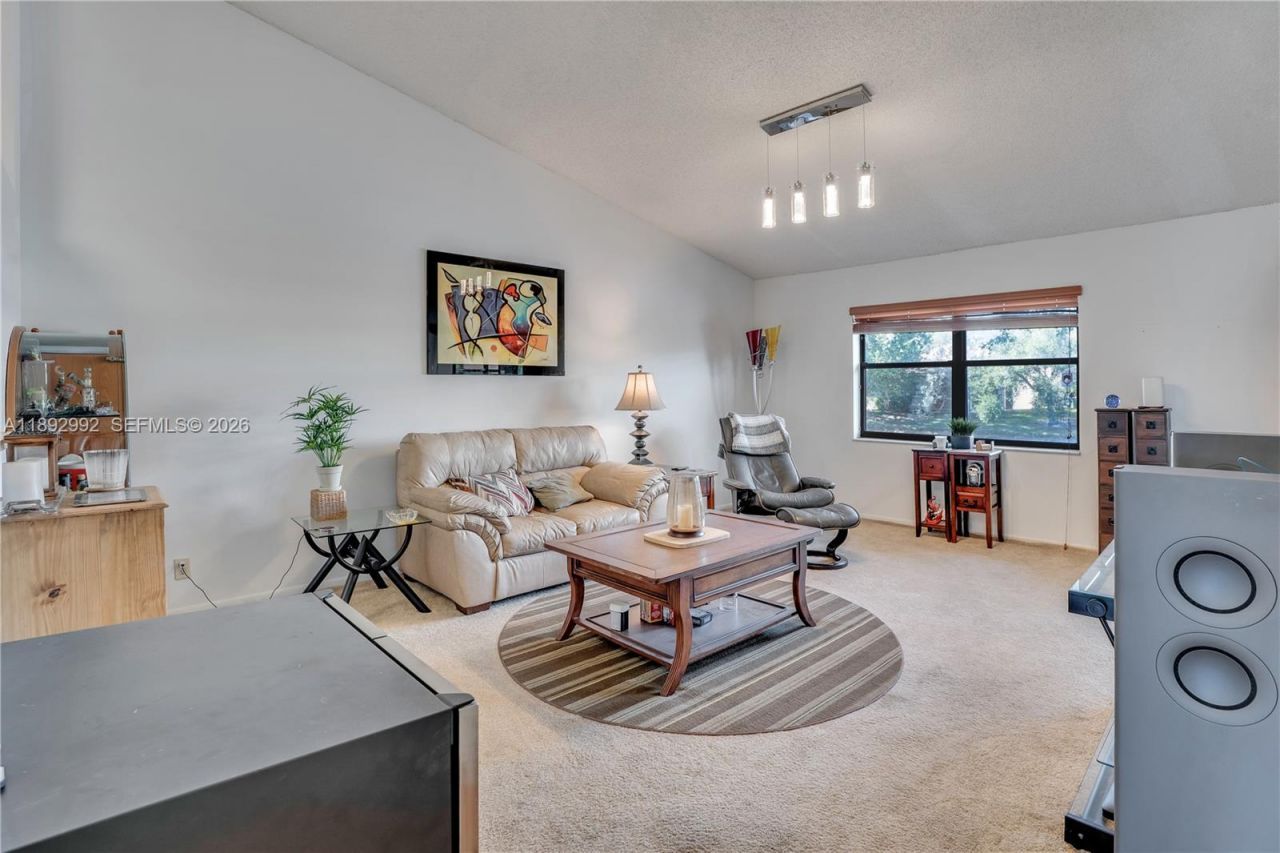 7641 NW 99th Ave, Tamarac, FL 33321 Photo