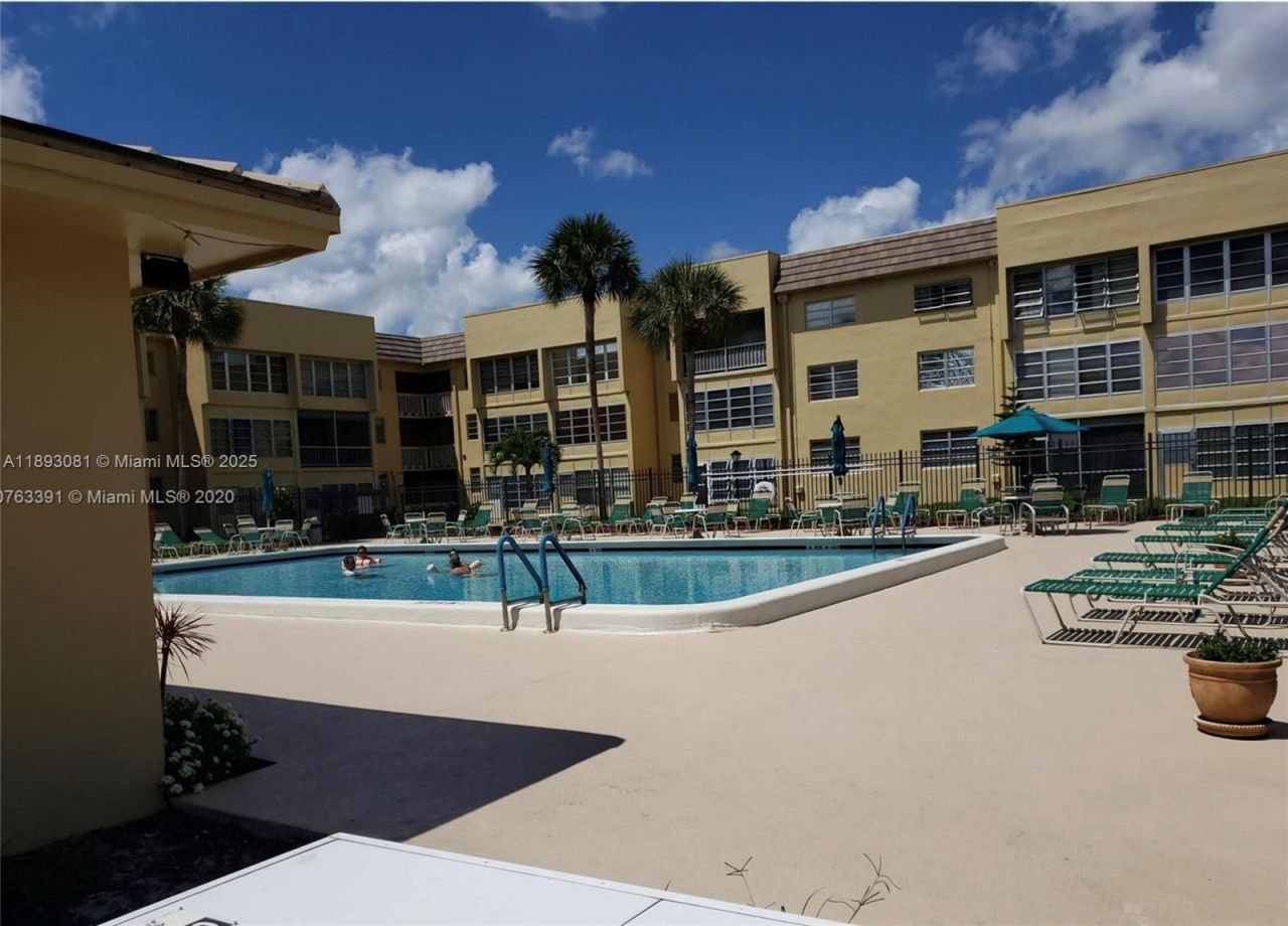 6150 NW 62nd St, Unit 308, Tamarac, FL 33319 Photo