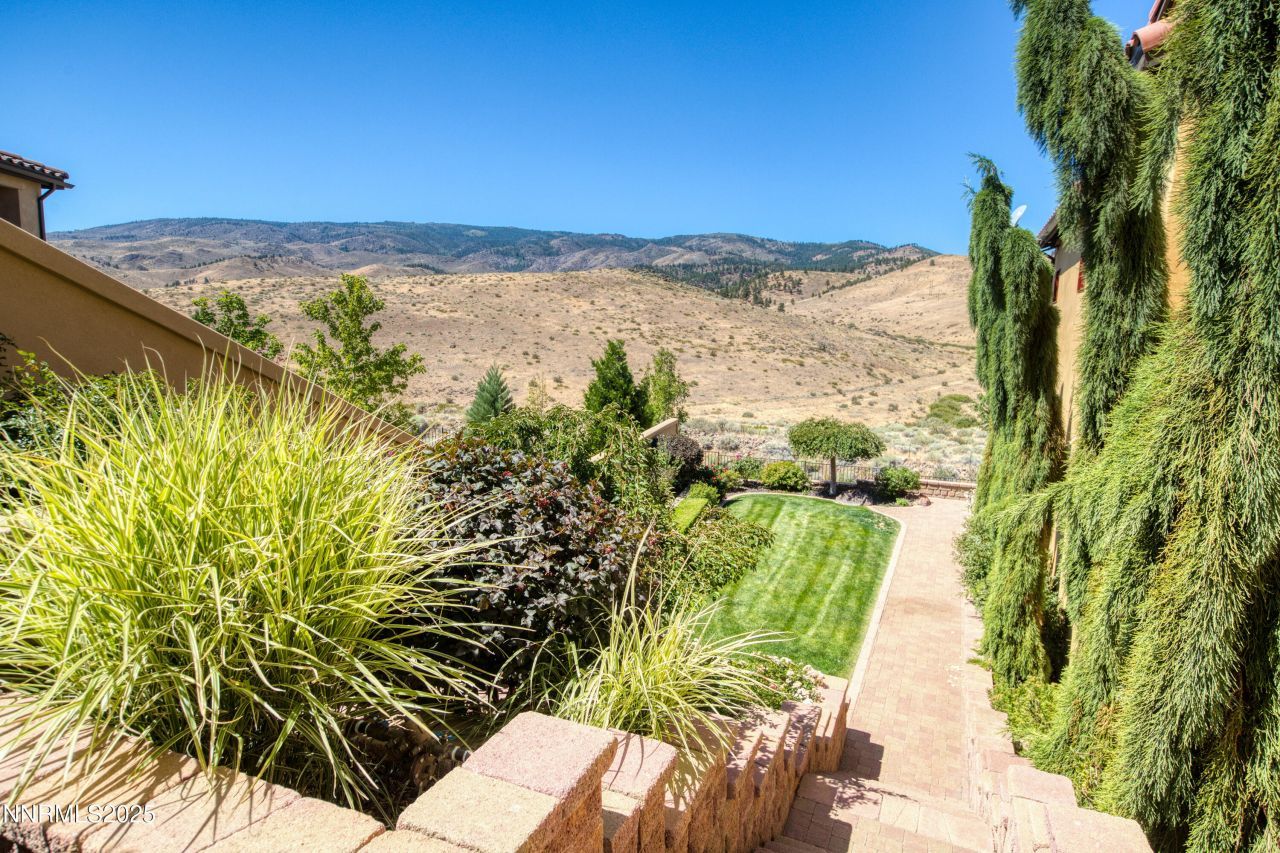 3166 Vista Favoloso, Reno, NV 89519 Photo