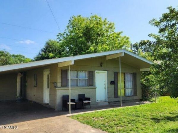 605 Choctaw Drive , Opelousas, LA 70570