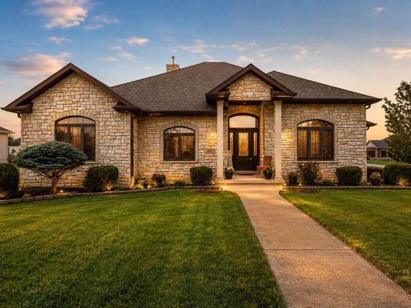 10971 Wynbrook Drive, Crown Point, IN 46307