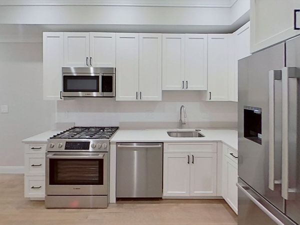 47 Englewood, Boston, MA 02135